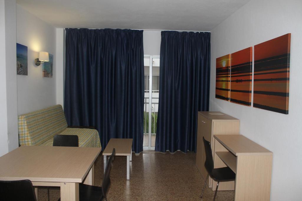 Apartamentos Orvay Sant Antoni de Portmany Exterior foto